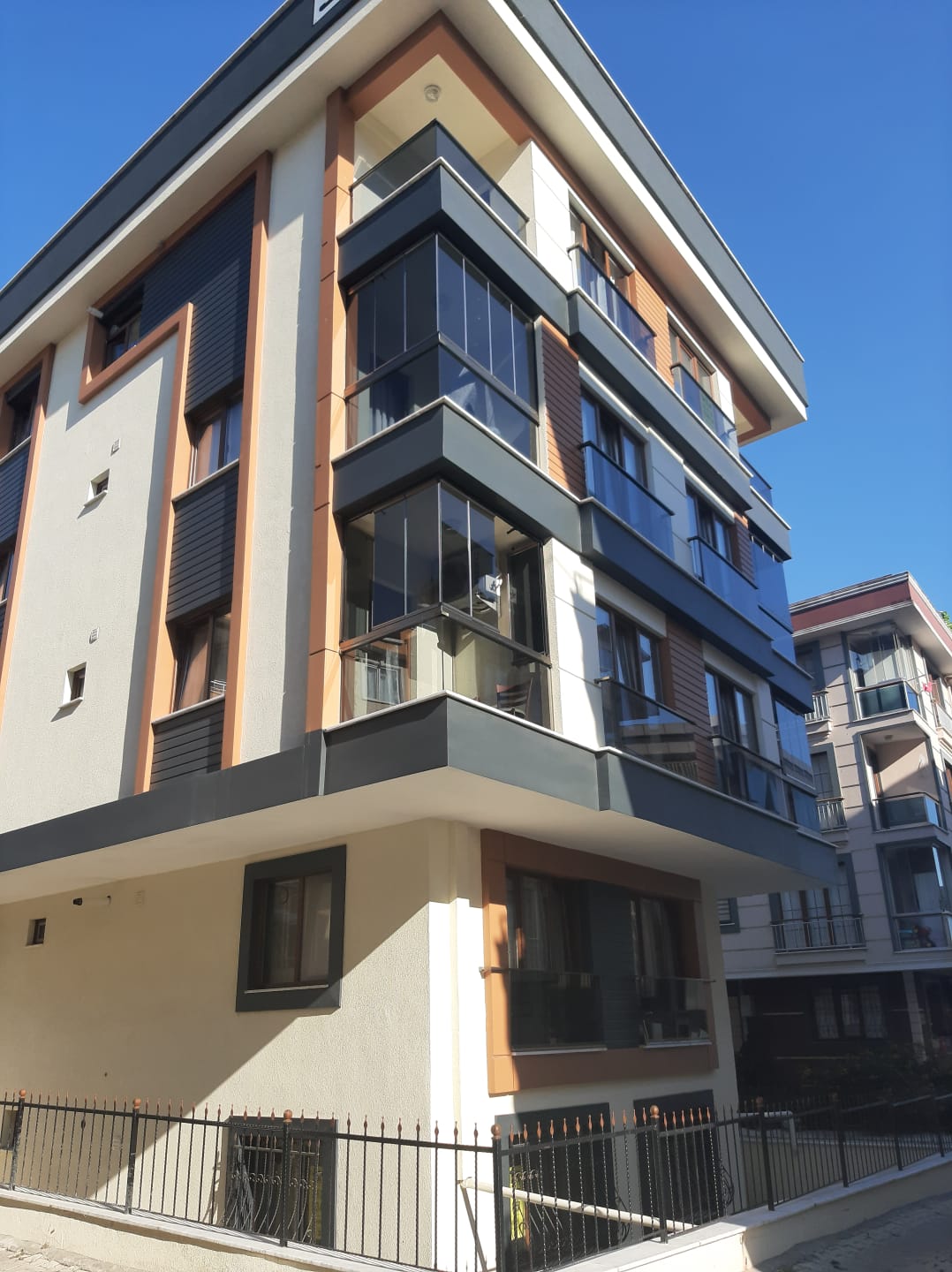 Dijle Cam Balkon Sistemleri Beykoz